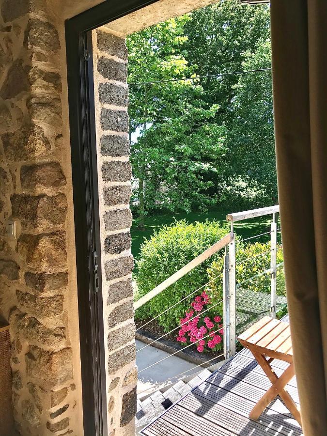 A L'Oree Du Bois Pommerit-le-Vicomte Exteriör bild