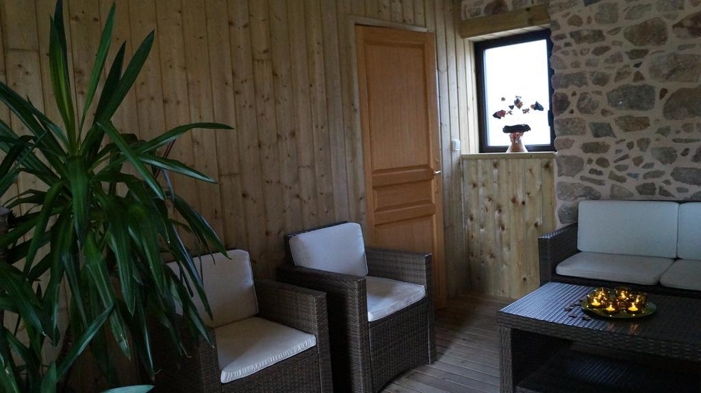 A L'Oree Du Bois Pommerit-le-Vicomte Exteriör bild